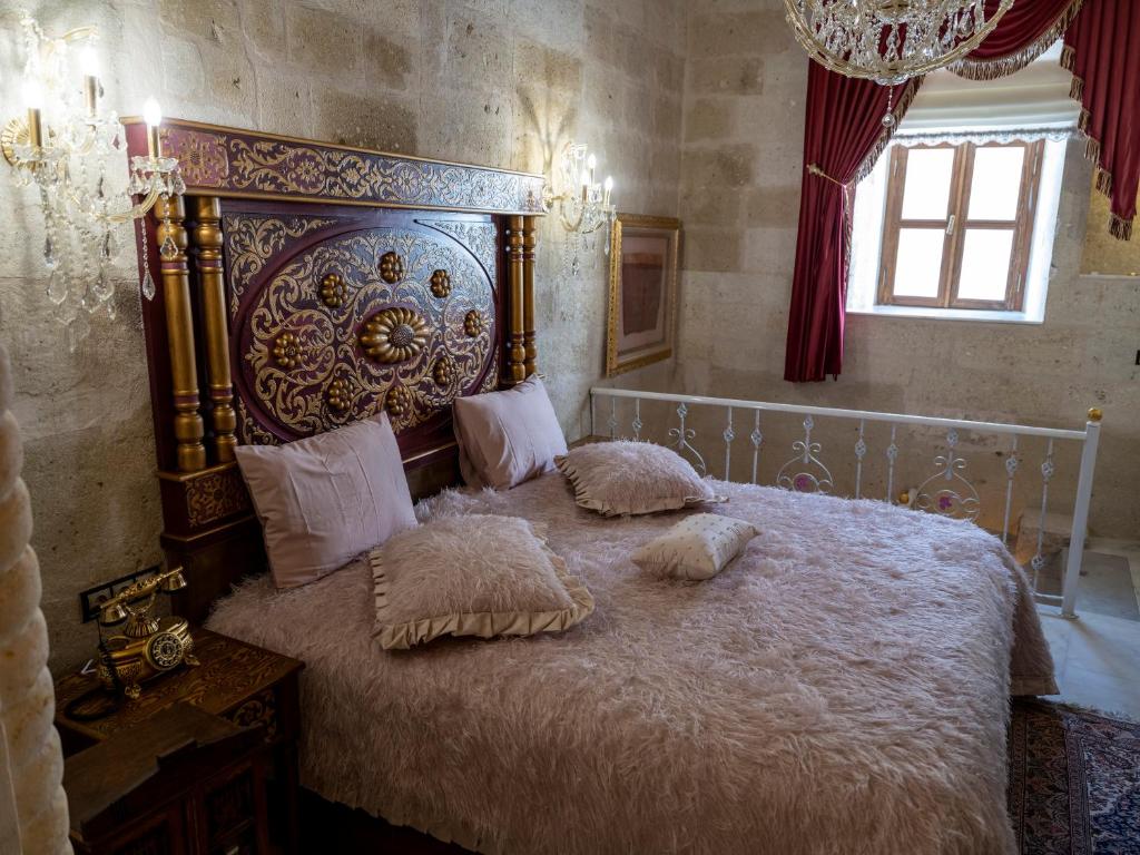 Elika Cave Suites Hotel & SPA