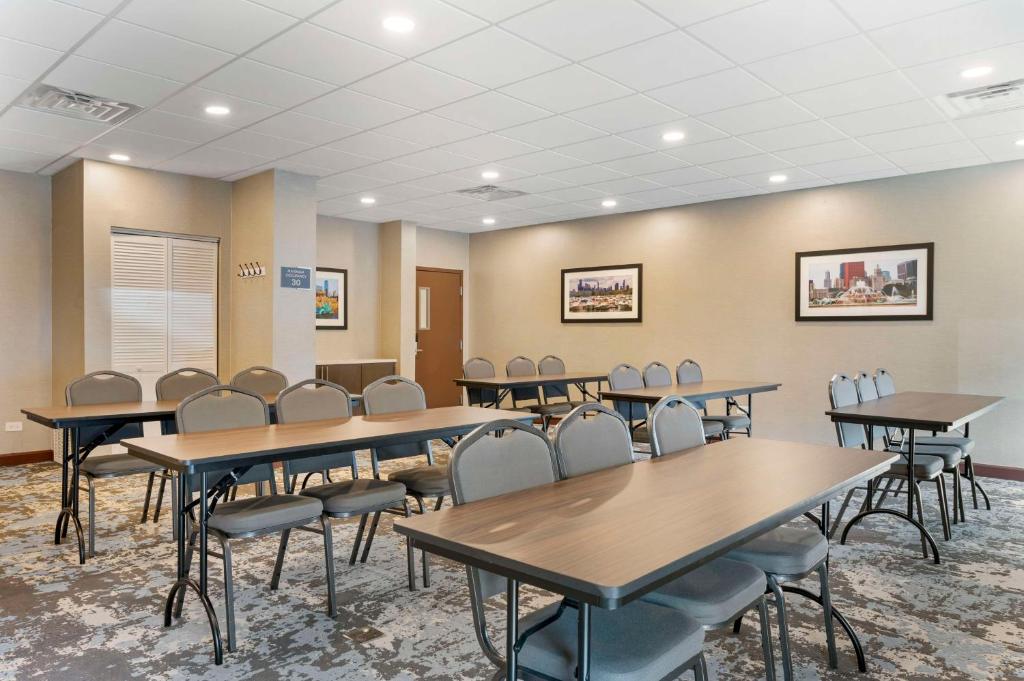 Best Western Plus South Holland/Chicago Southland