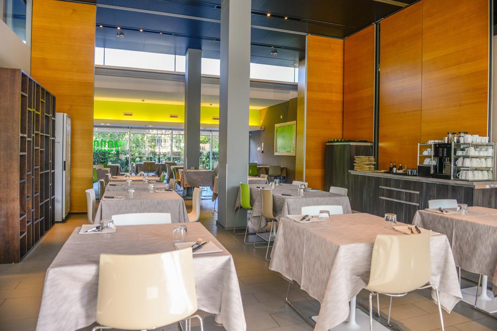 Mod 05 living hotel