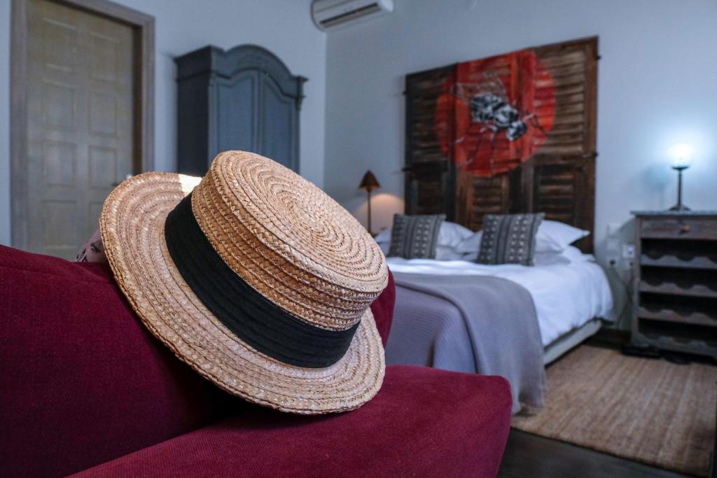 Amymone & Adiandi Hotel