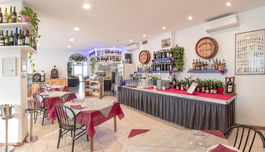 HOTEL VILLA POZZI RIVA TRIGOSO