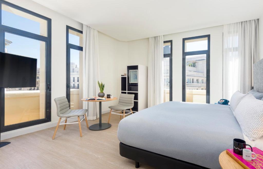 INNSiDE by Melia Madrid Gran Vía (Formerly TRYP Cibeles Hotel)