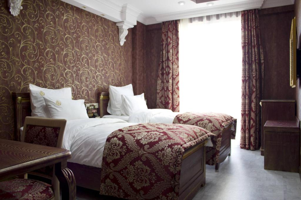 NEAPOL boutique hotel