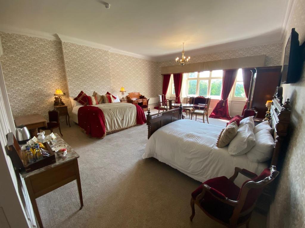 Rossington Hall