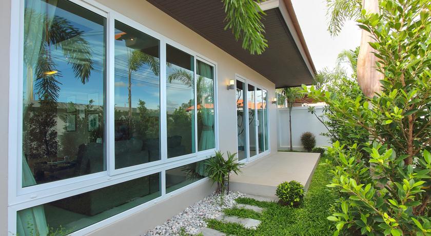 The Ville Jomtien Pool Villa
