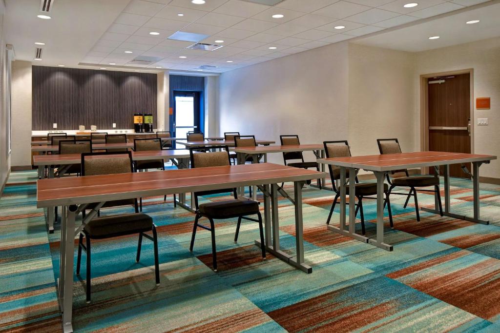 Home2 Suites by Hilton Bowling Green, OH