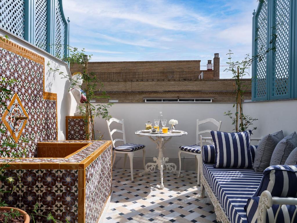 Triana House Boutique Hotel