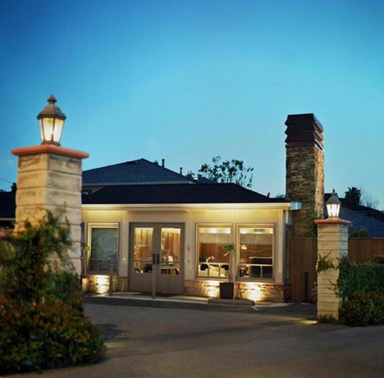 The Brentwood Inn