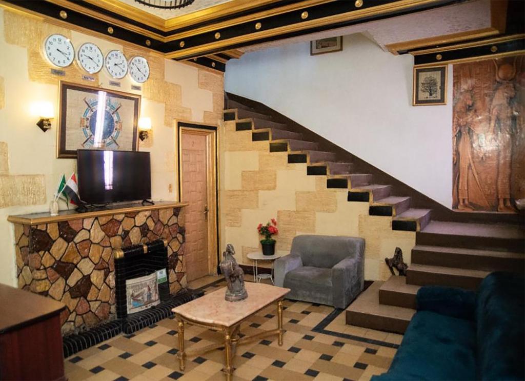 Castle Hotel