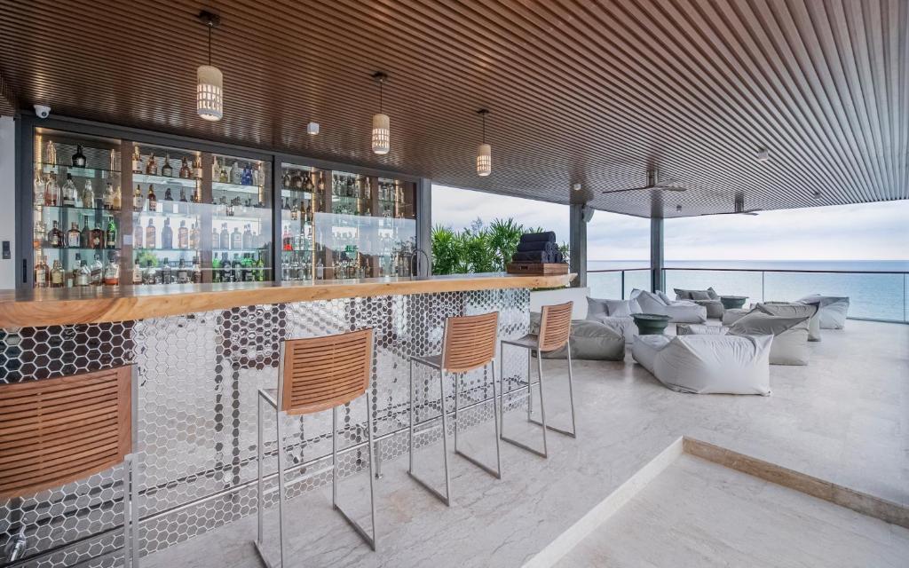 Bluesiam Villa