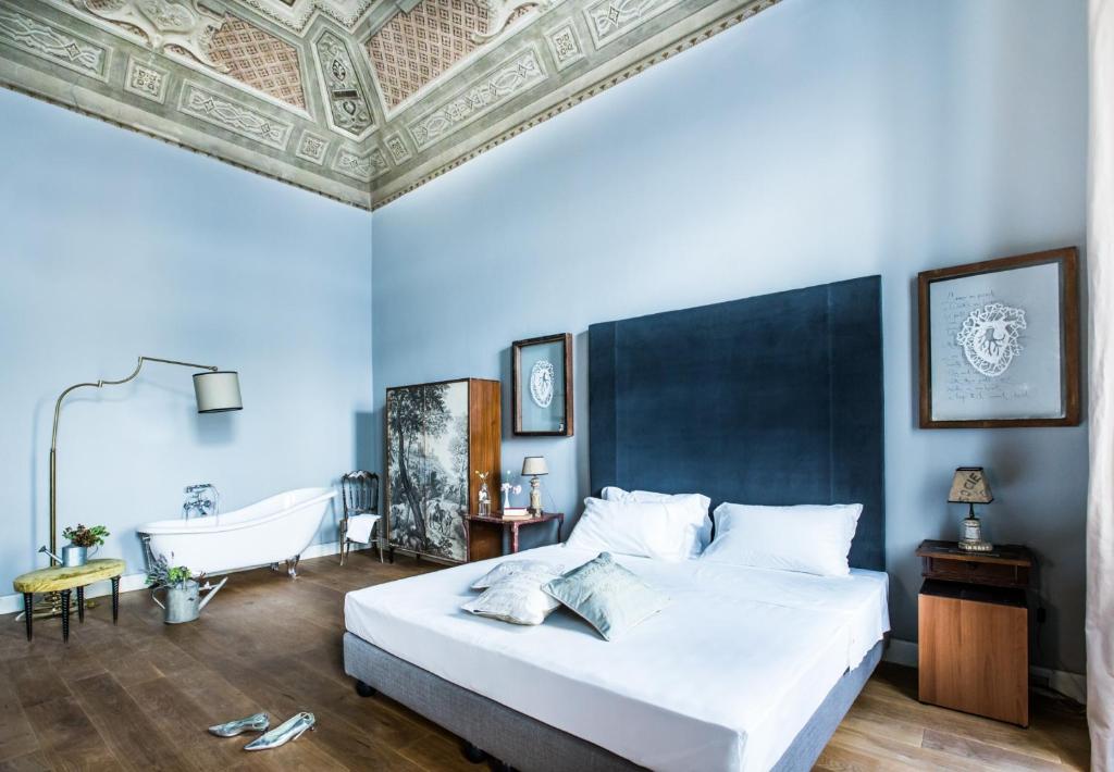 Soprarno Suites