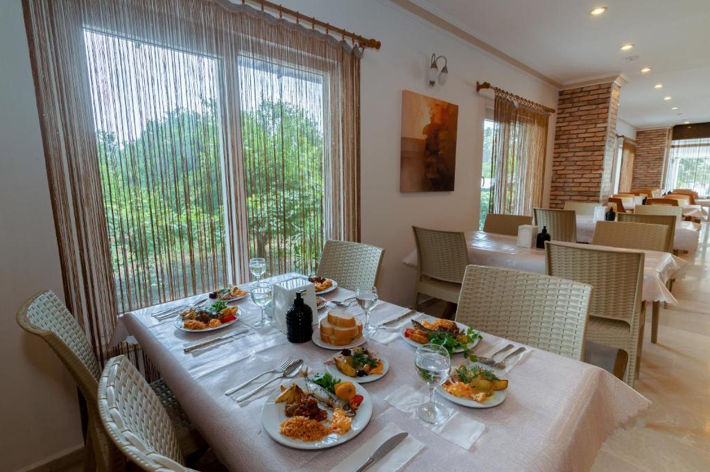 Grand Hotel Derin