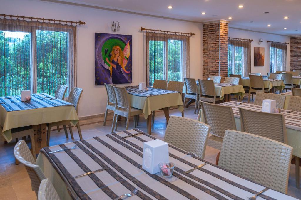 Grand Hotel Derin