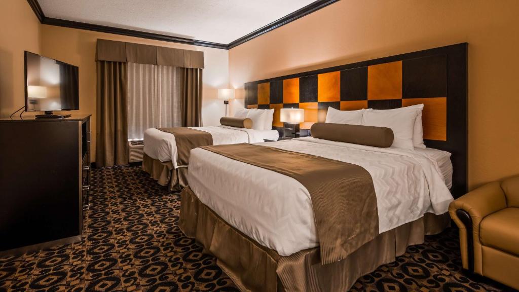 BEST WESTERN PLUS Airport Inn and Suites