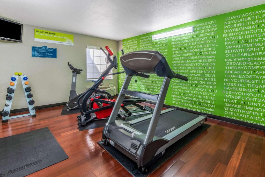 La Quinta Inn by Wyndham San Antonio Brooks City Base