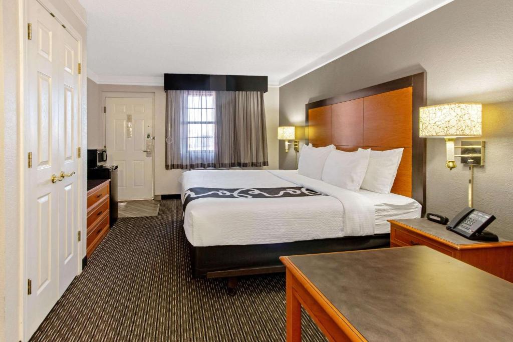 La Quinta Inn by Wyndham Santa Fe