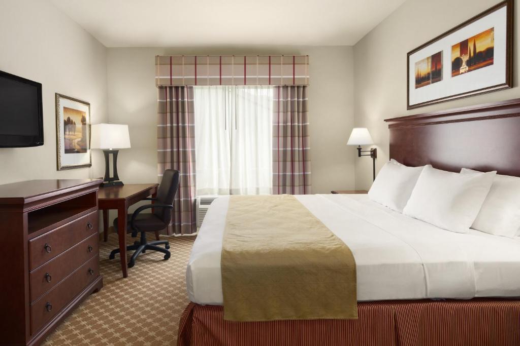 Country Inn and Suites by Radisson, Tifton, GA