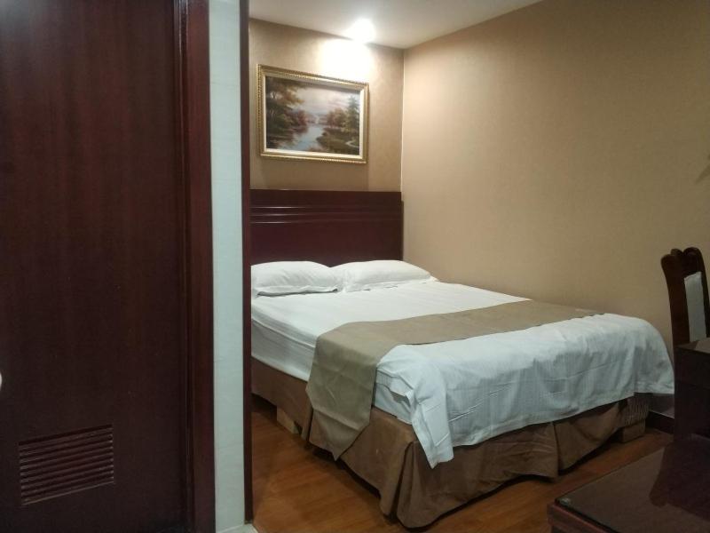 GreenTree Inn Suzhou Changshu Zhaoshangcheng Express Hotel