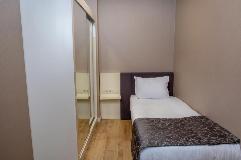 ELM Suite Hotel