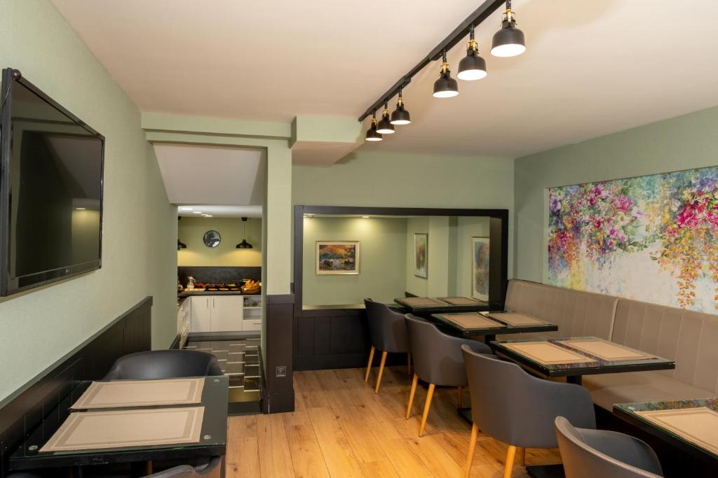 ELM Suite Hotel