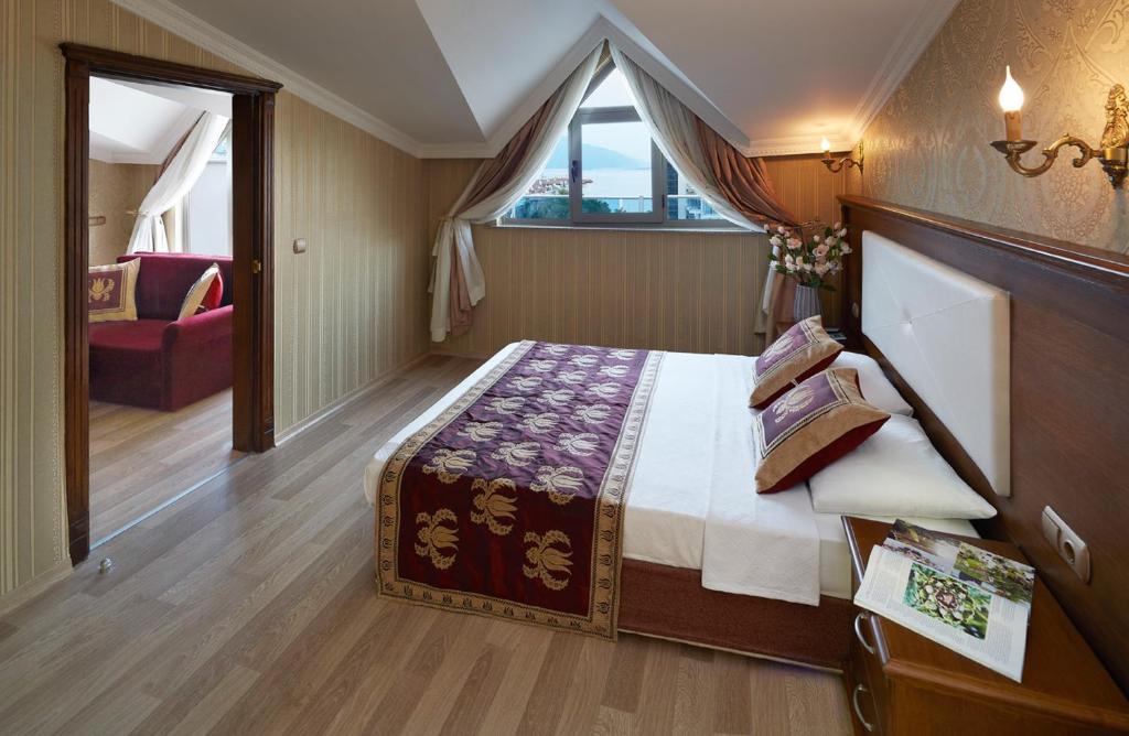 Emre Beach Hotel