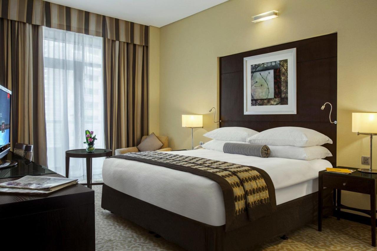 TIME Oak Hotel & Suites