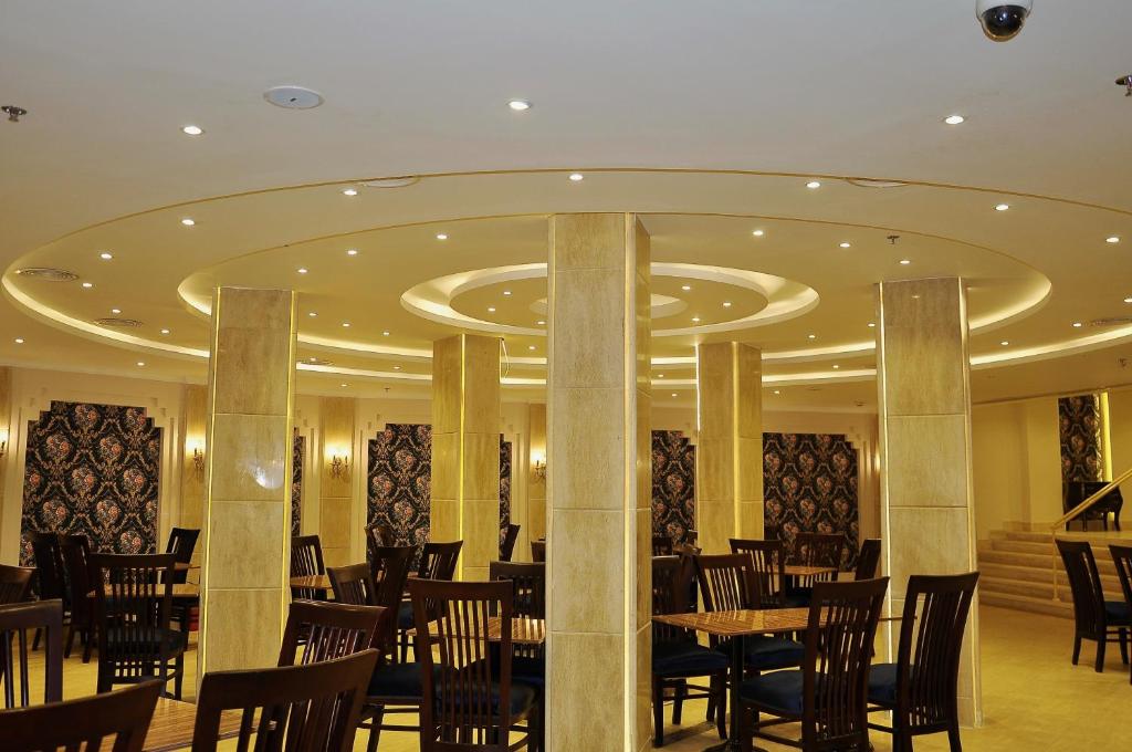 Cleopatra Hotel