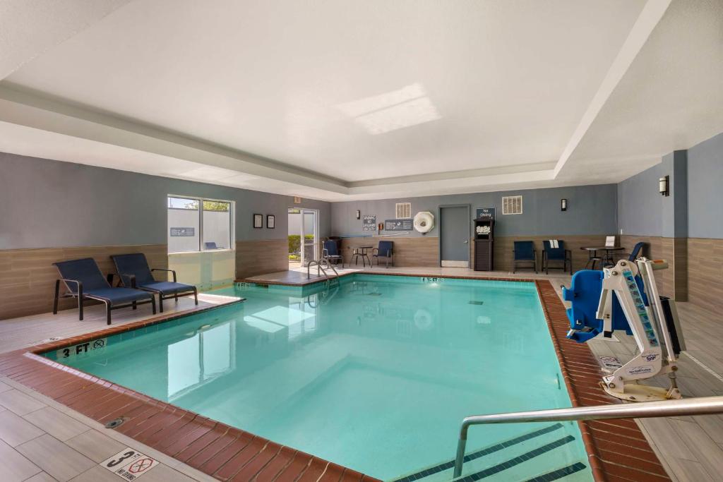Best Western Plus Nashville Airport Hotel