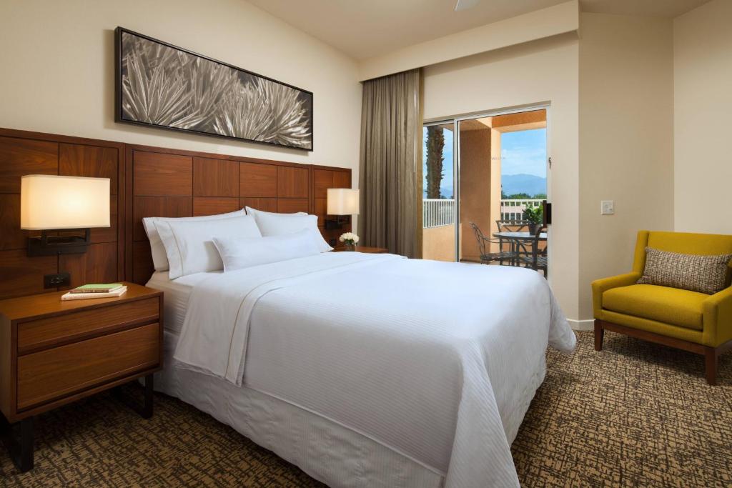 The Westin Mission Hills Resort Villas