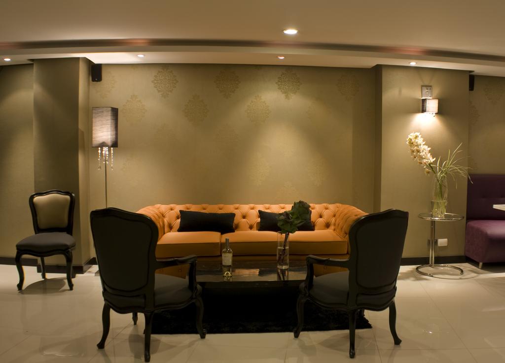 Exposuites Parque Central Bavaria