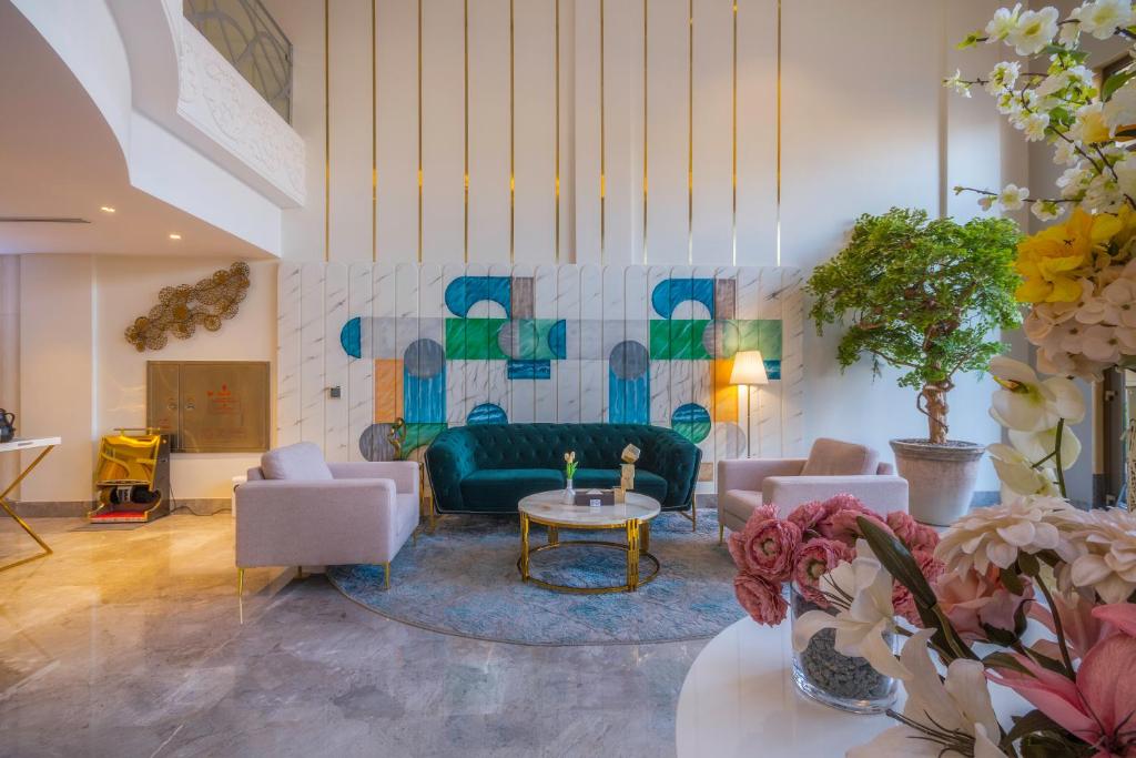 Address Palace Hotel Apartments