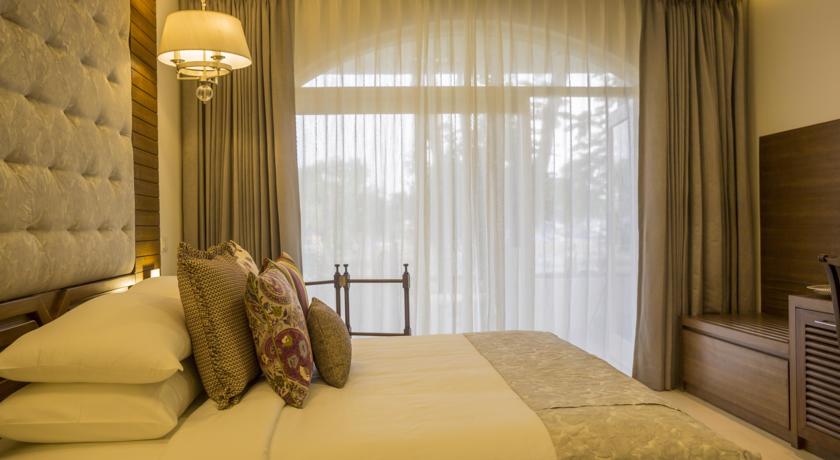 Acron Waterfront Resort- Member ITC Hotel Group