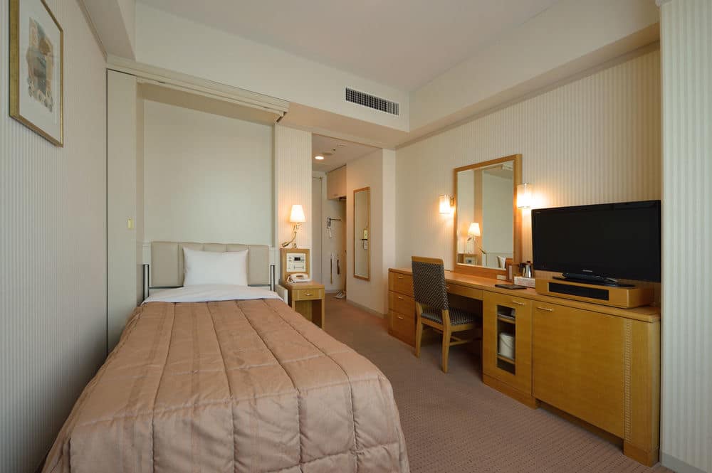 The Crest Hotel Kashiwa