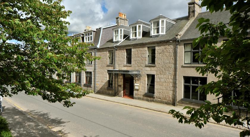 Balmoral Arms 
