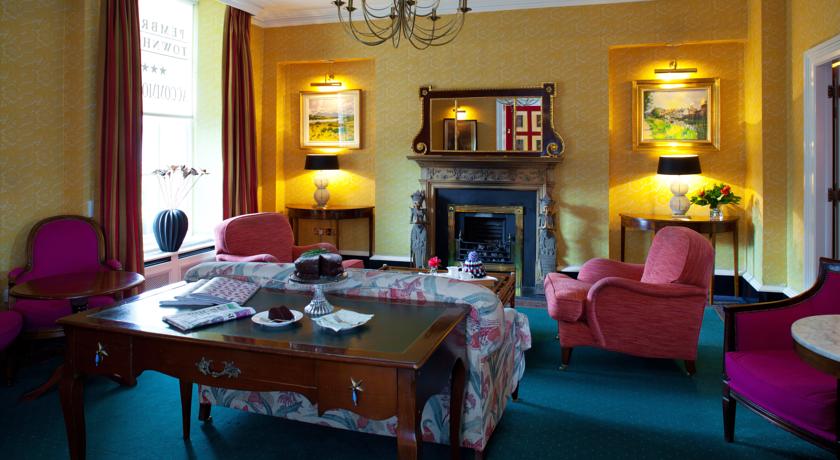 Pembroke Town House