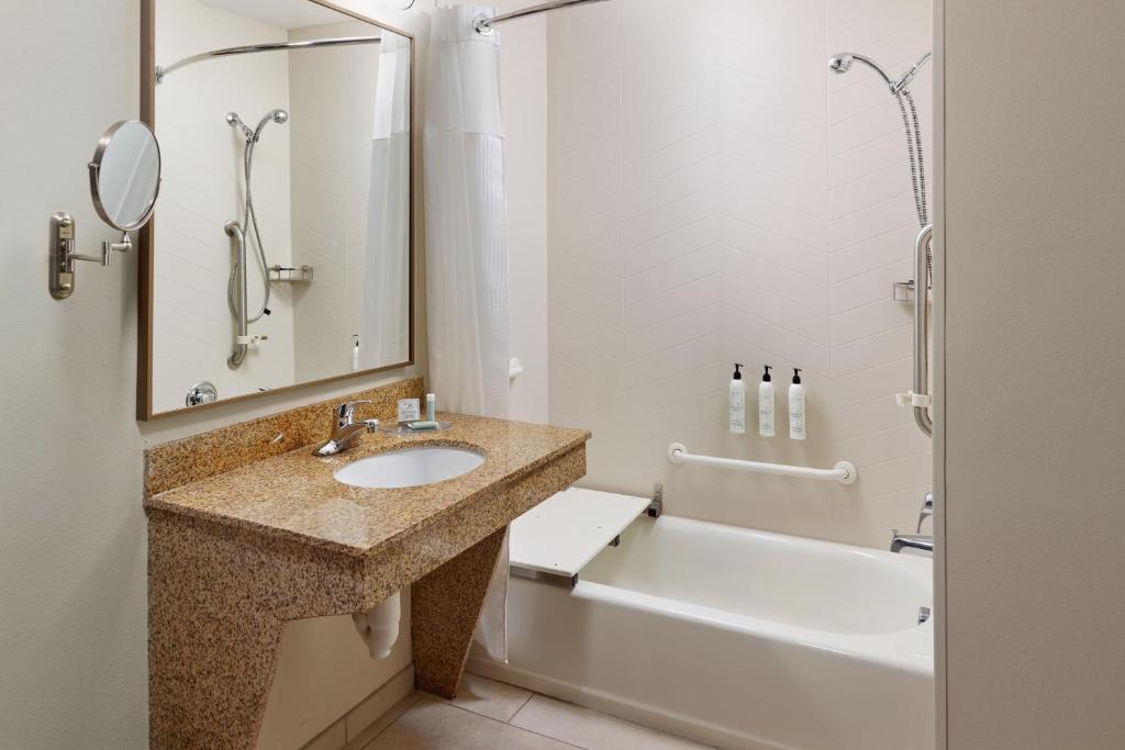 Fairfield Inn & Suites Warner Robins
