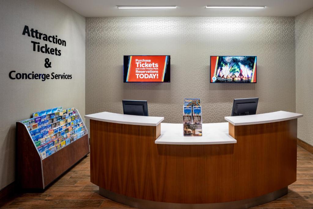 SpringHill Suites Orlando at FLAMINGO CROSSINGS® Town Center/Western Entrance