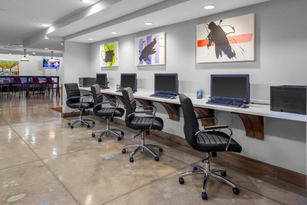 Fairfield Inn & Suites Dallas Downtown