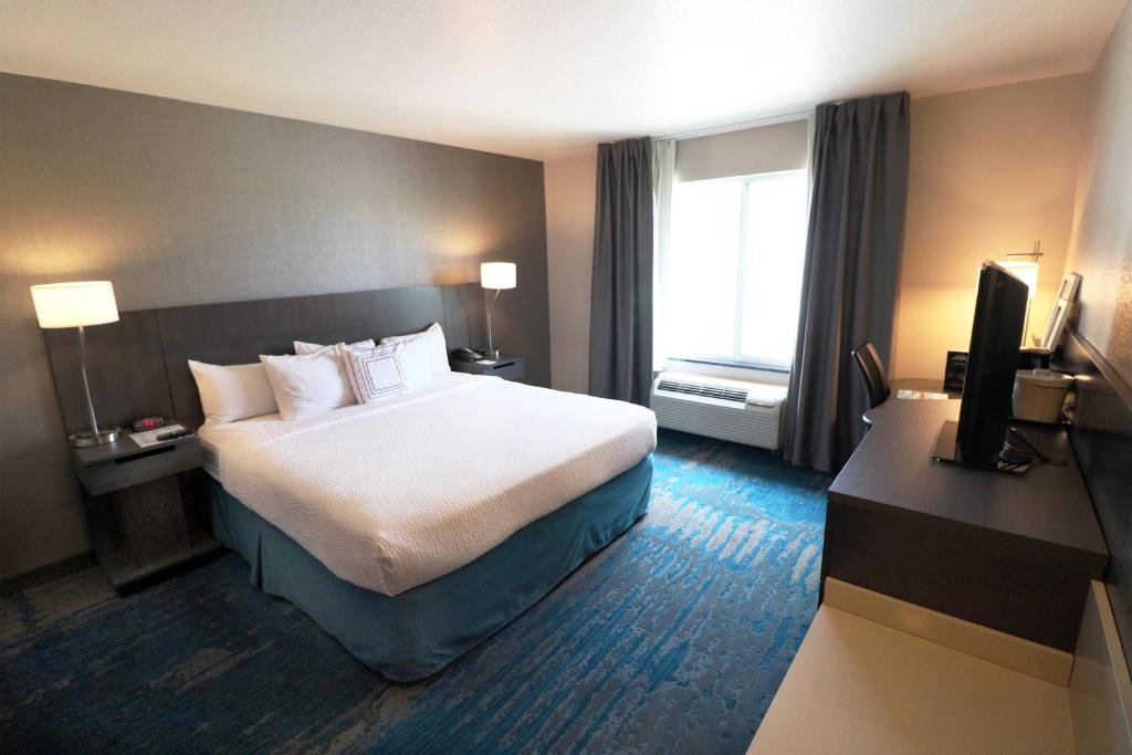Fairfield Inn & Suites Des Moines Airport