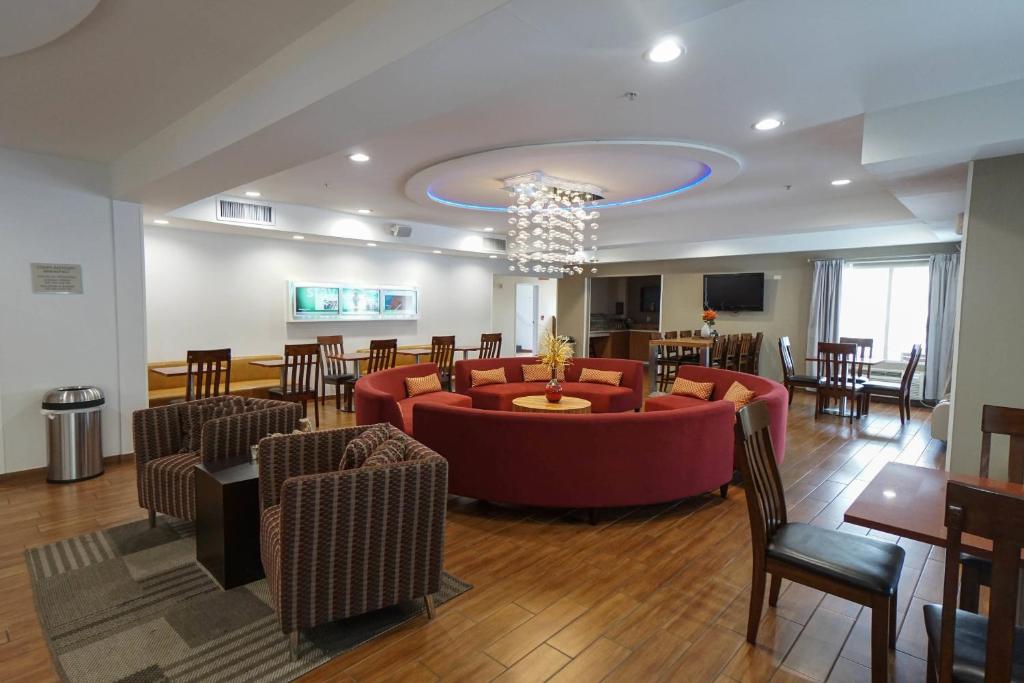 SpringHill Suites Savannah Midtown