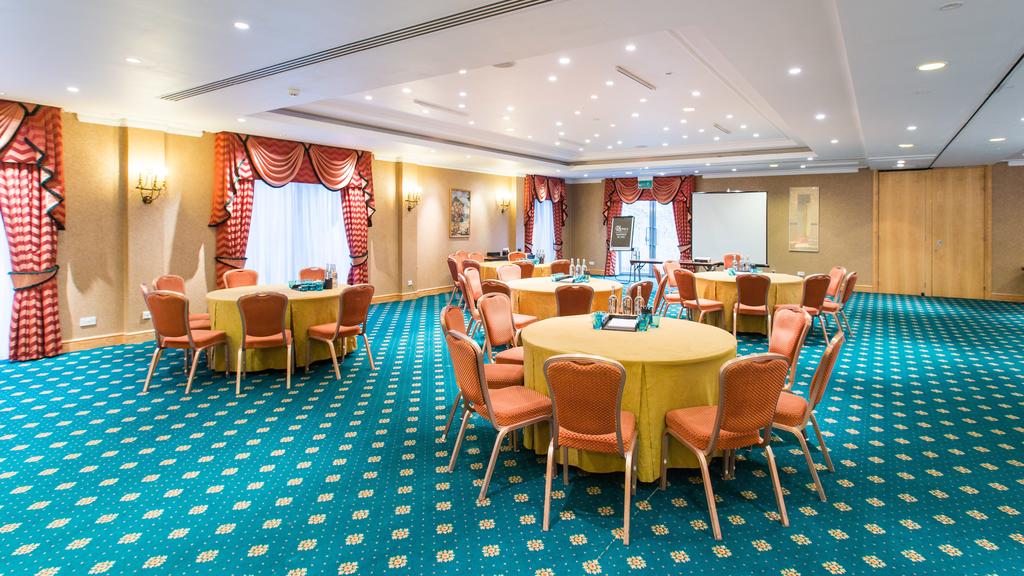 Hellidon Lakes Golf & Spa Hotel