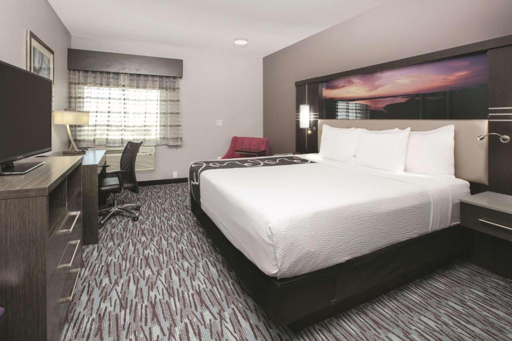 La Quinta Inn & Suites by Wyndham Amarillo Airport