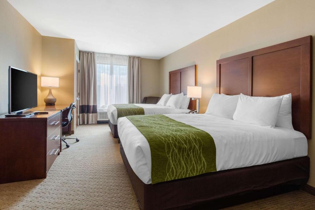 Comfort Inn & Suites at CrossPlex Village
