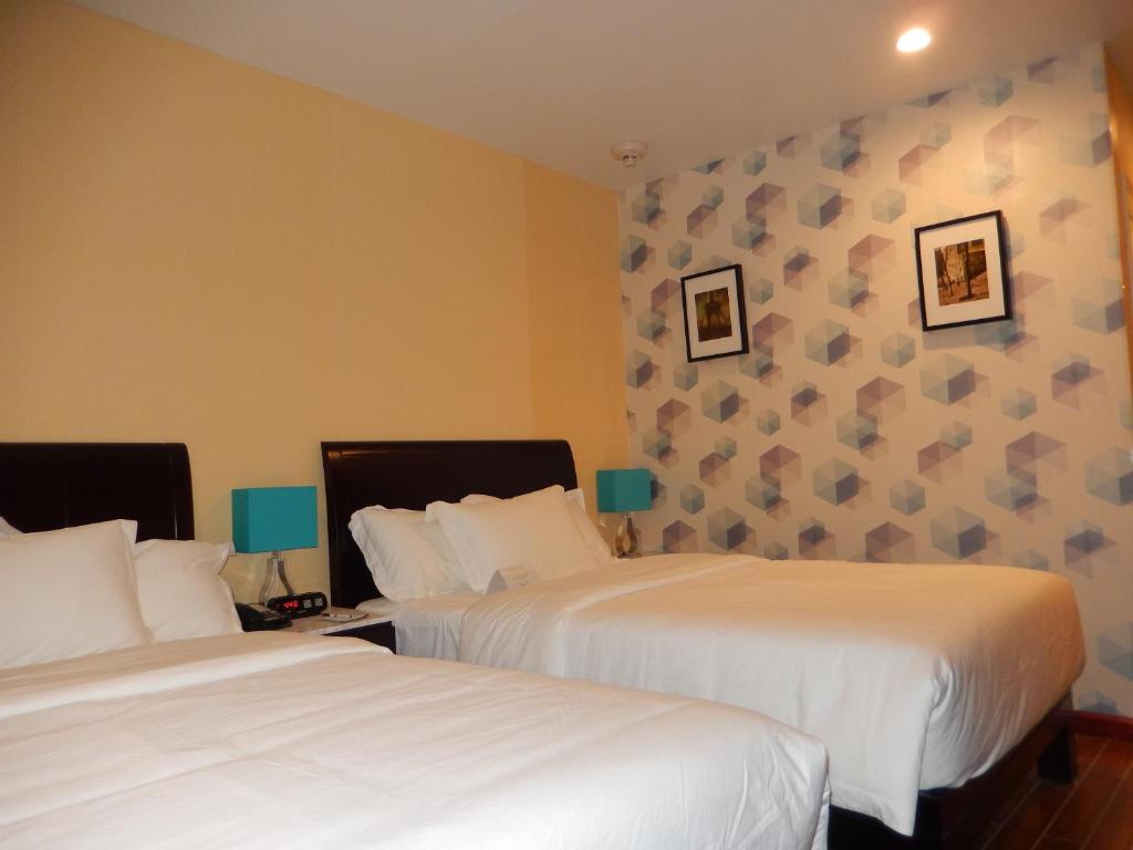 Quality Inn Near Sunset Park