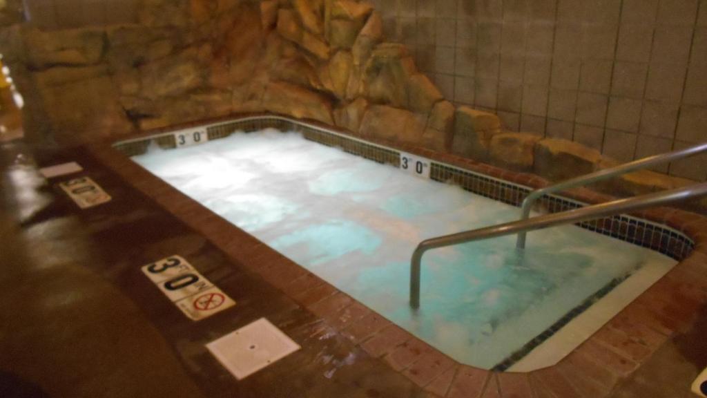 AmericInn by Wyndham Chippewa Falls