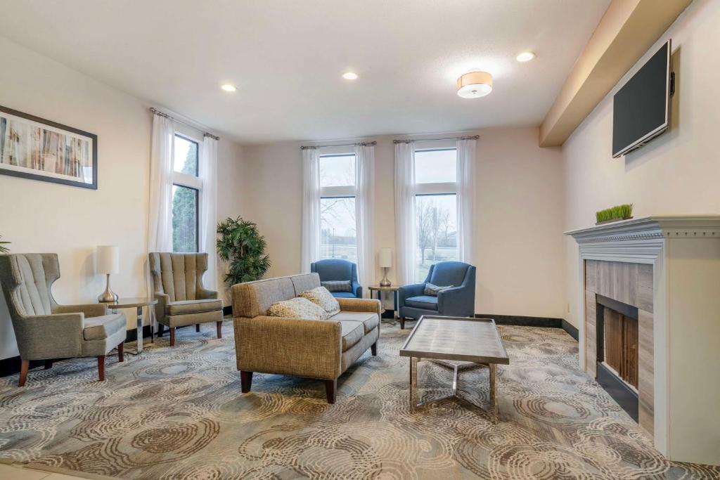 Best Western Plus Liverpool-Syracuse Inn & Suites