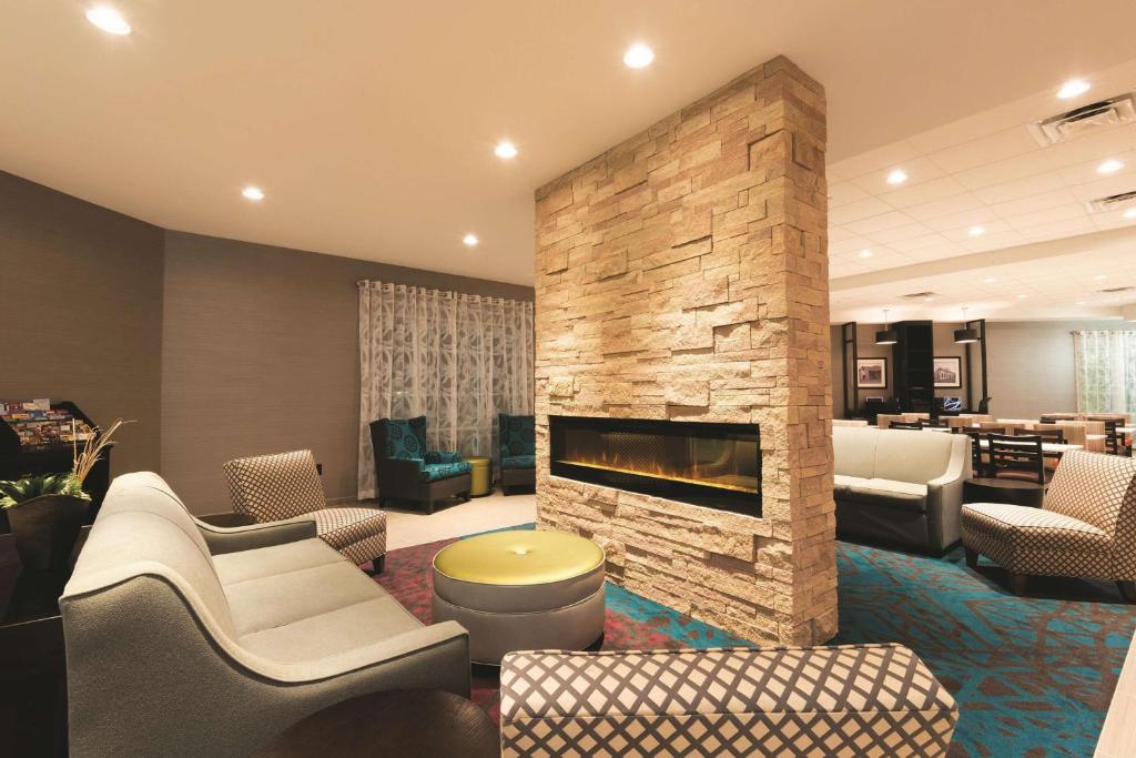 La Quinta Inn & Suites by Wyndham Lynchburg at Liberty Univ.