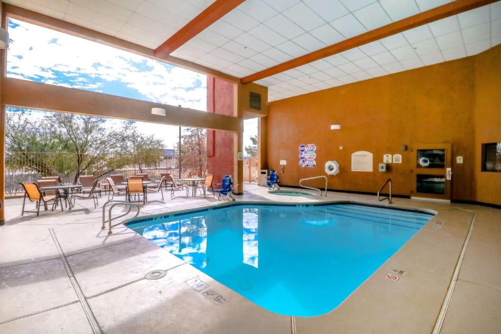 Best Western Plus North Las Vegas Inn & Suites
