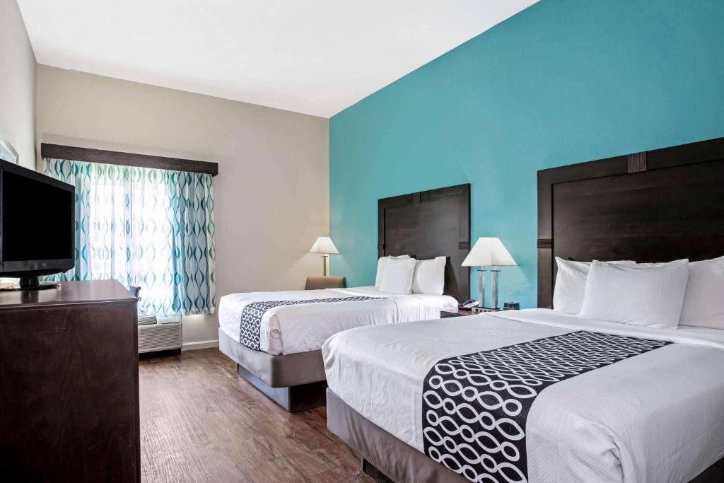 La Quinta Inn & Suites by Wyndham PCB Pier Park area