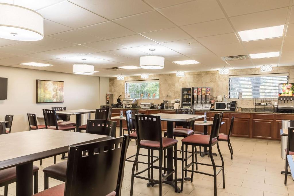 Best Western Plus Sebastian Hotel & Suites
